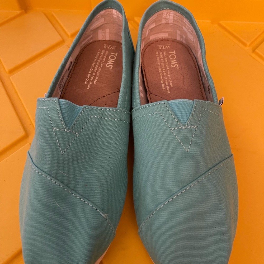 TOMS